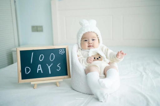 江山宝宝多大开始攒肚子